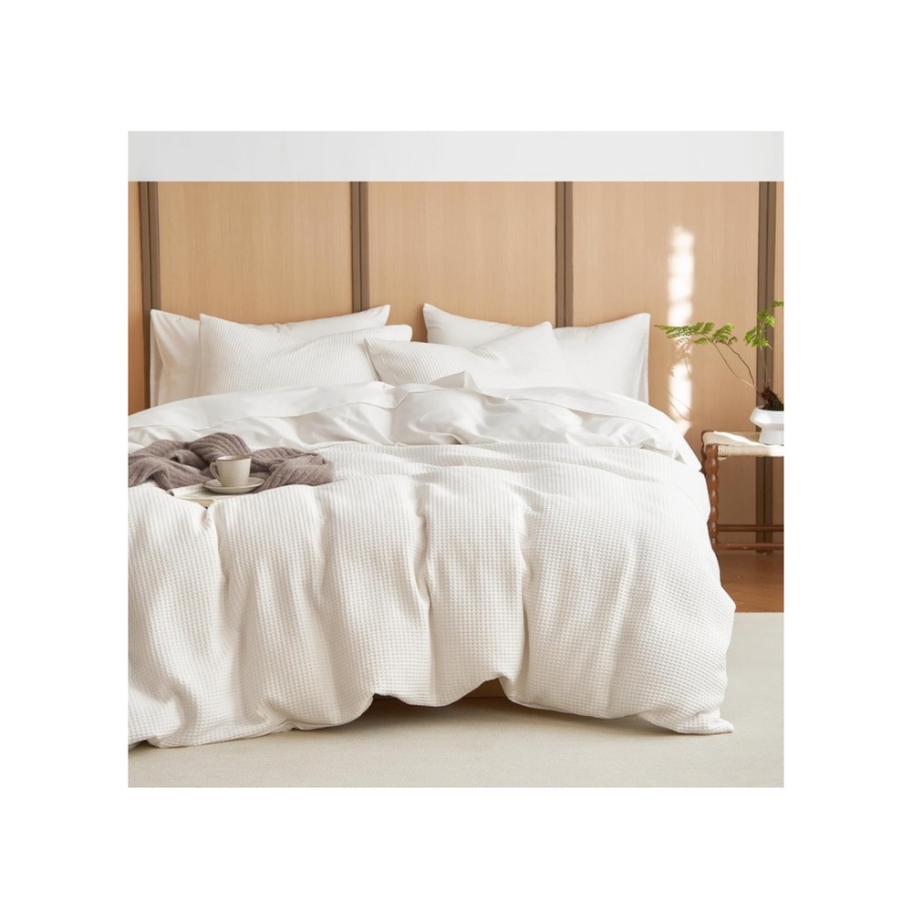 Elegant White Duvet set- NEW